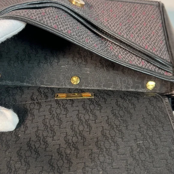 YSL Vintage Crossbody - Picture 13 of 16